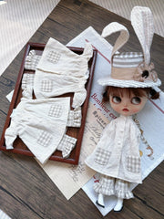 Beige Bunny Blythe Set On Doll Display | ToastDoll