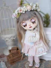 Rose Floral Blythe Crown On Doll Display | ToastDoll