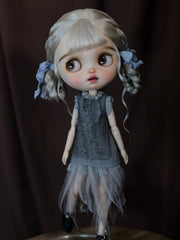 Grey Distressed Gauze Blythe Outfit | ToastDoll