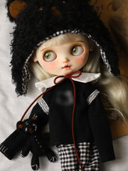Fluffy Bear Plaid Blythe Outfit Half Body Shot | ToastDoll