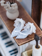 Pearl Bowknot Lace Blythe High Heel Detail | ToastDoll