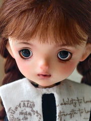 Colette Custom 1/6 BJD OOAK Vintage Quiet Doll Clse-up | ToastDoll