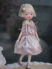 Soft Babydoll Blythe Pink Dress Set Standing Pose | ToastDoll