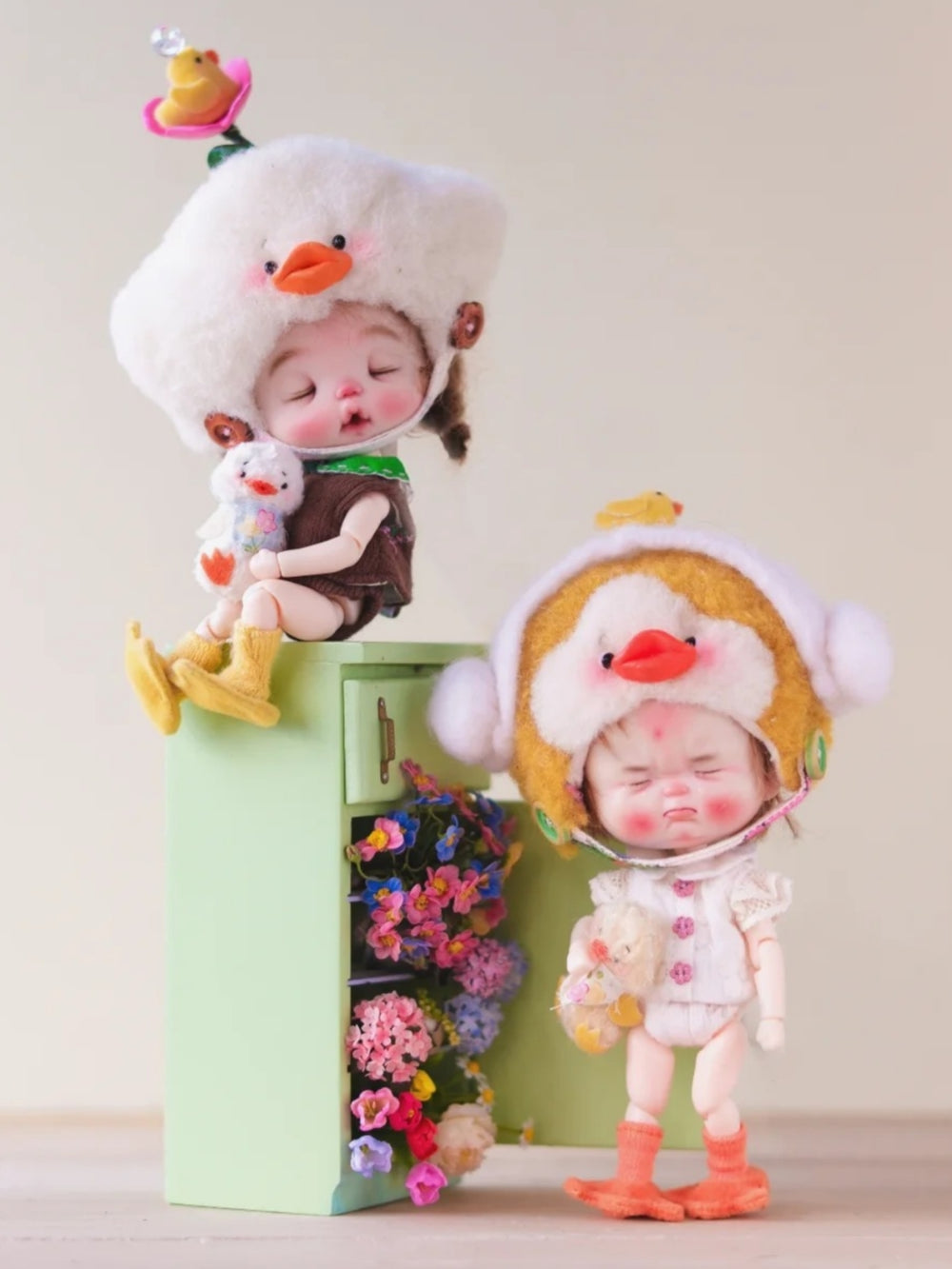 Bath Duckie OB11 Outfit On Doll Display | ToastDoll