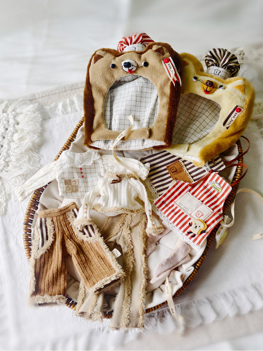 Handmade Outfit for Blythe/ Ob24/ Ob22/ Pullip,  Bread Dog Set
