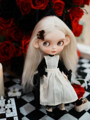 Vintage Lace Apron Blythe Black Outfit | ToastDoll