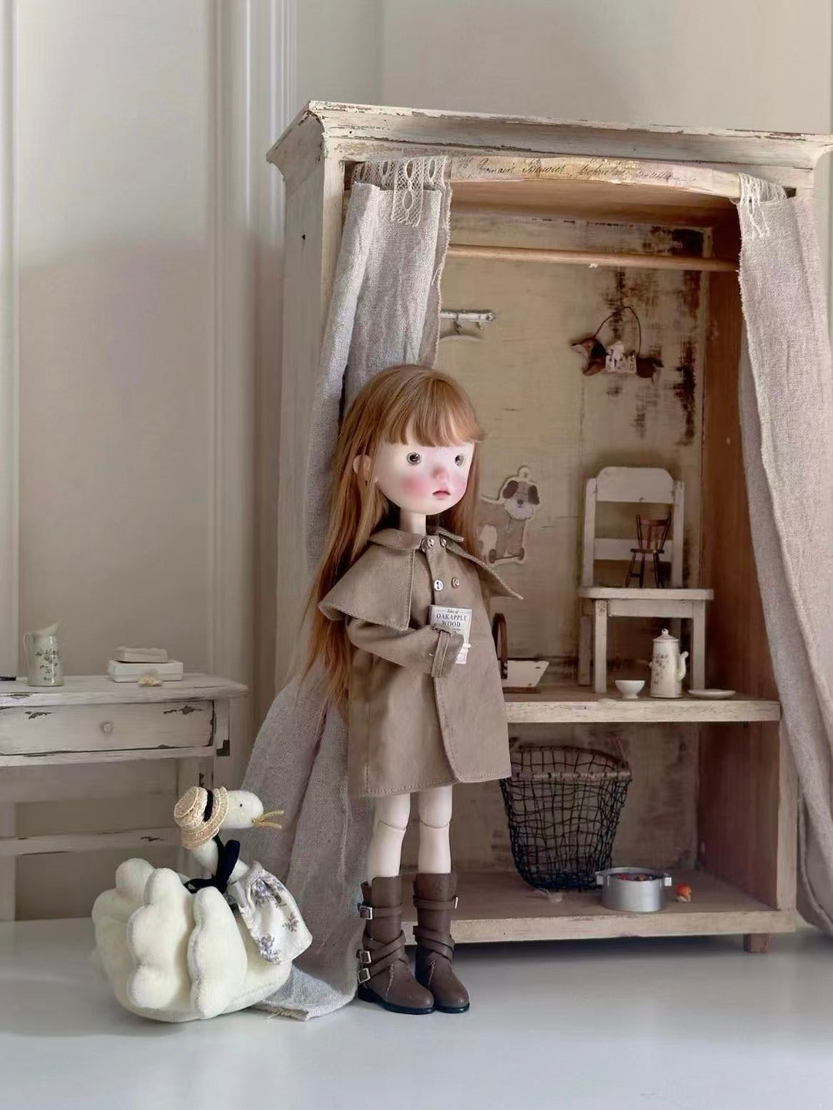 Vintage Cape Blythe BJD Trench Coat - Handmade Doll Clothes - ToastDoll