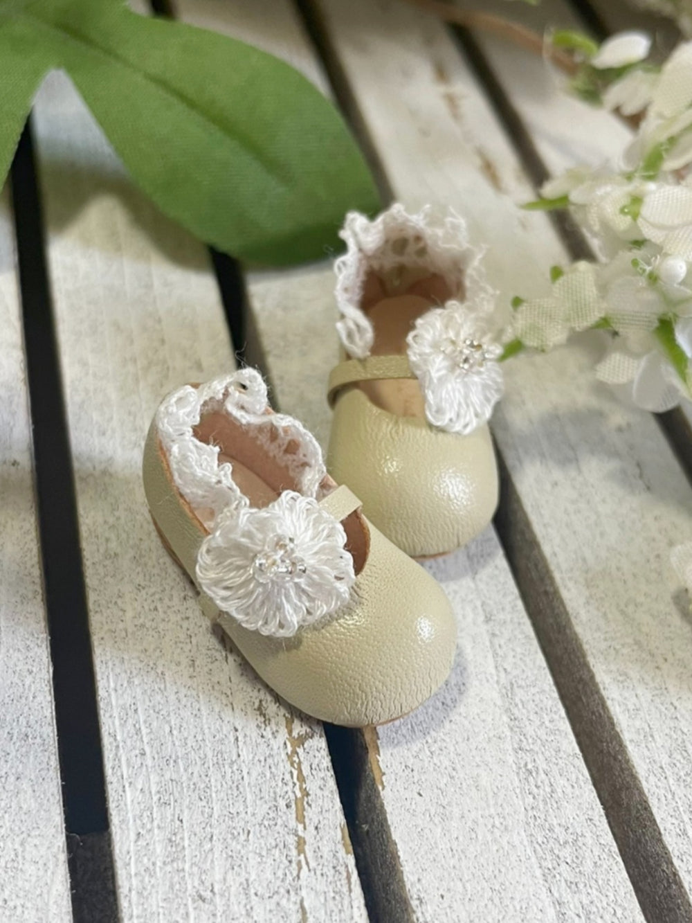 Flower Round Toe Leather Blythe Light-Grenn Flats Detail | ToastDoll