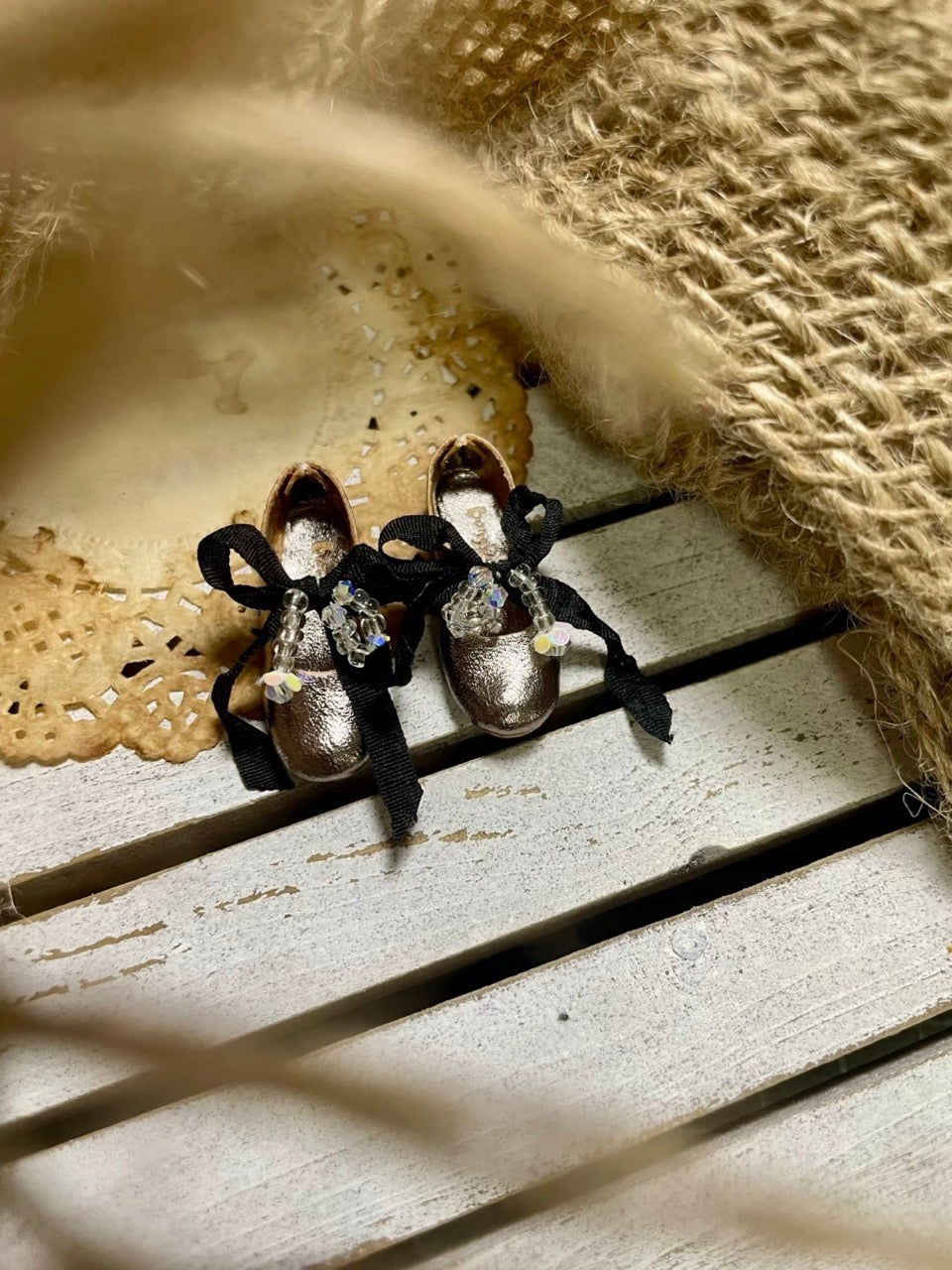 Bow Beaded Leather Blythe Flats - Handmade Doll Shoes - ToastDoll