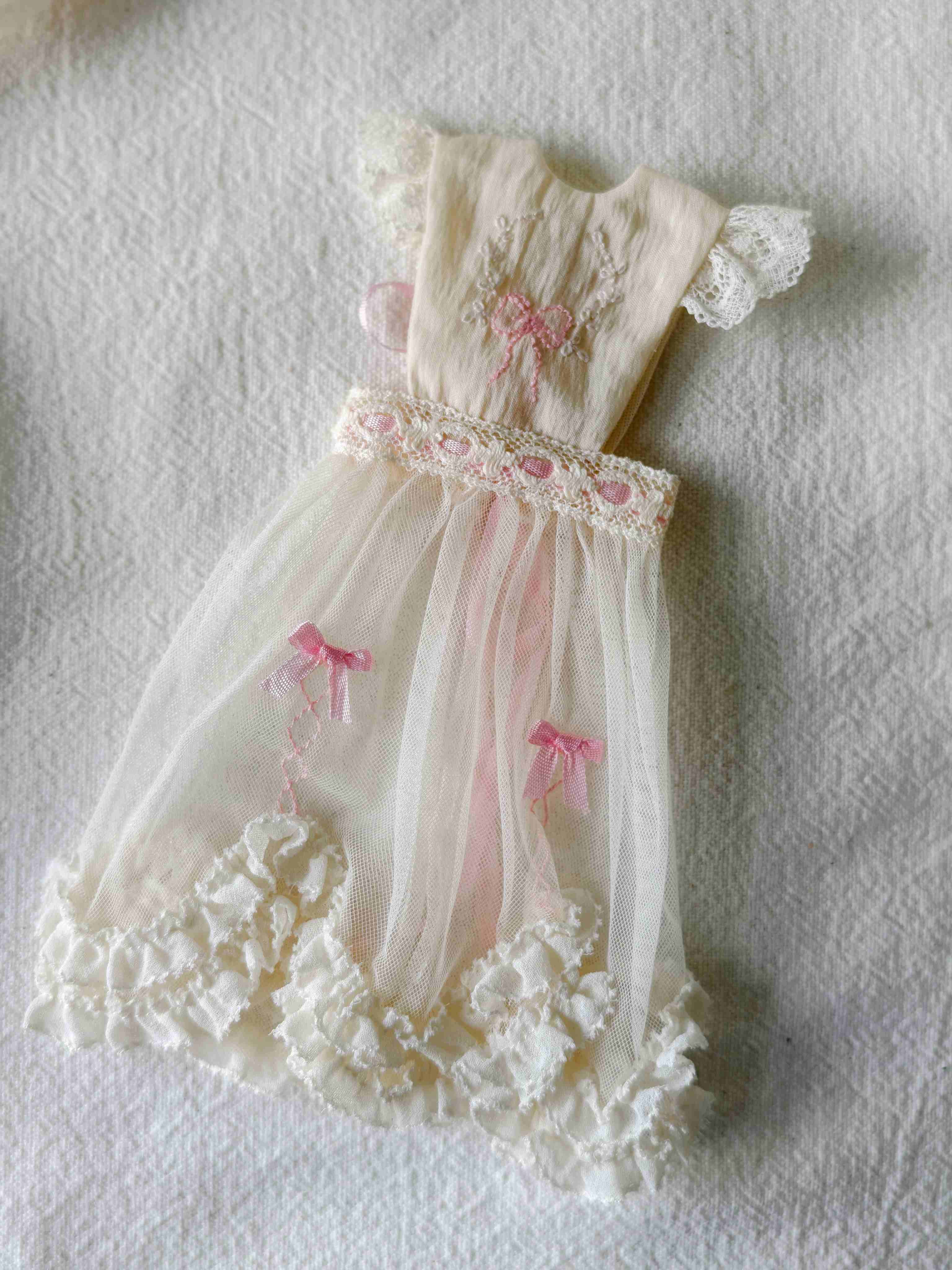 Handmade Outfit for Blythe/Obitsu/Pullip, Lace Embroidered Dress Set