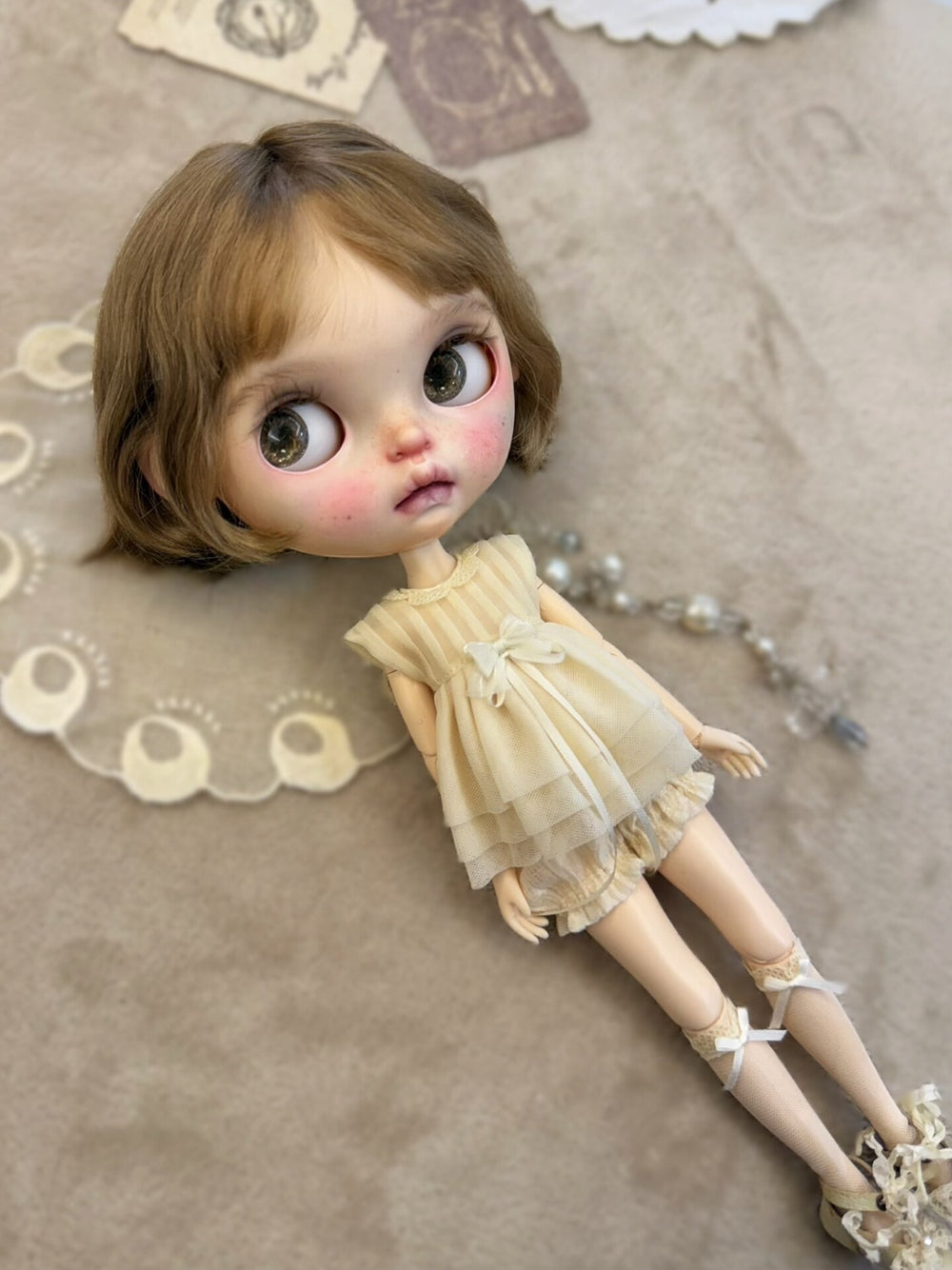 Retro Forest Blythe Outfit Retro Forest Blythe Outfit Side View | ToastDoll