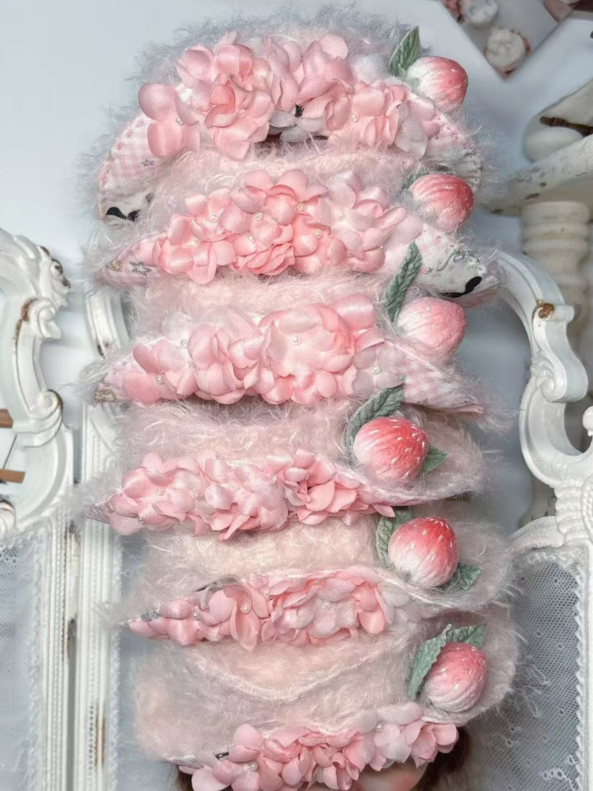 Handmade Blythe/BJD Hat, Pink Embossed Fluffy Hat