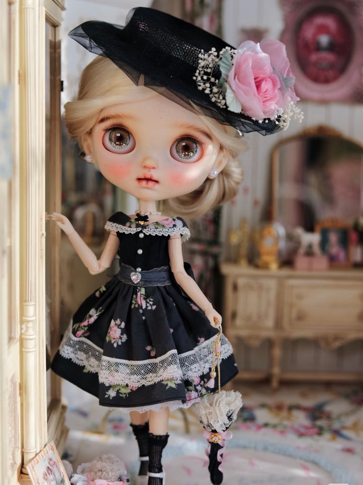 Floral Vintage Lady Blythe Black Dress | ToastDoll