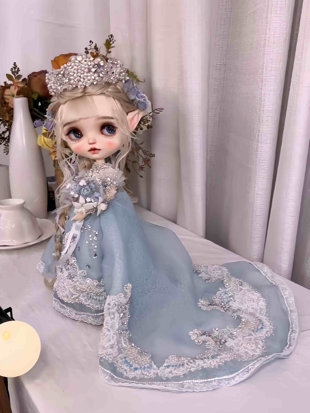 Sparkling Ice Trailing Blythe Gown | ToastDoll