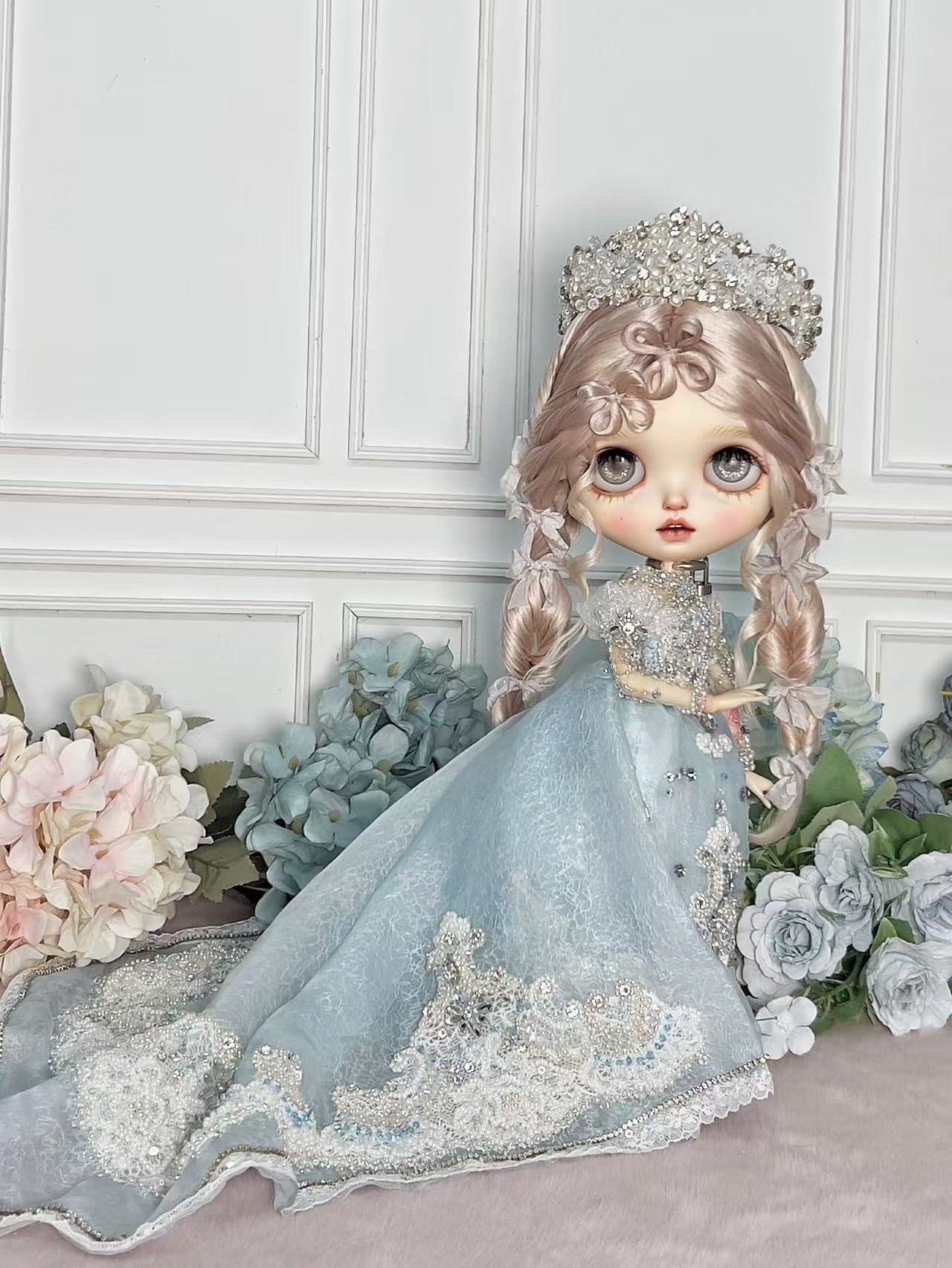 Sparkling Ice Trailing Blythe Gown - Handmade Doll Clothes - ToastDoll