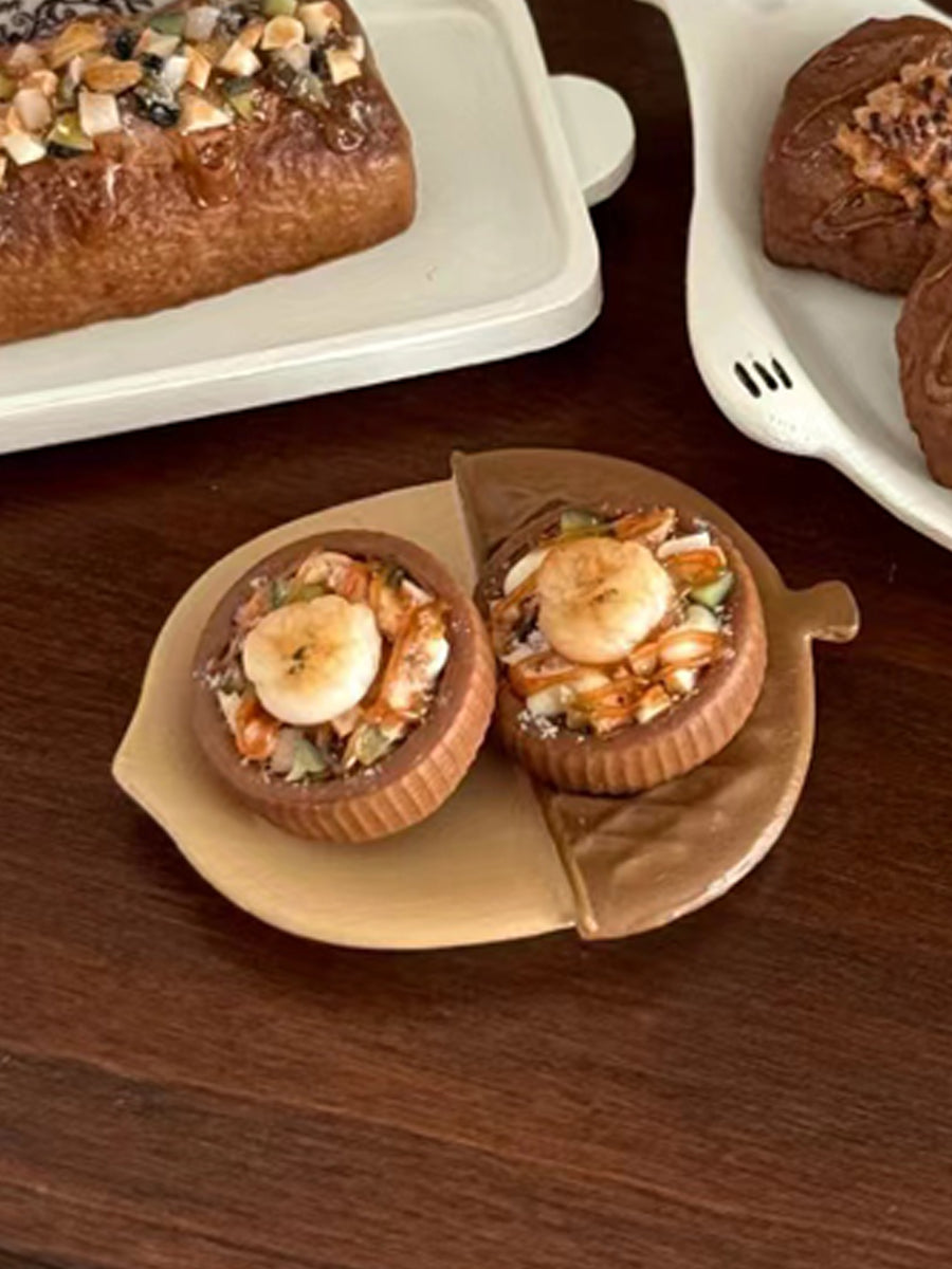 Handmade Miniature Props for BJD/Blythe/Obitsu, Caramel Nut Banana Tart
