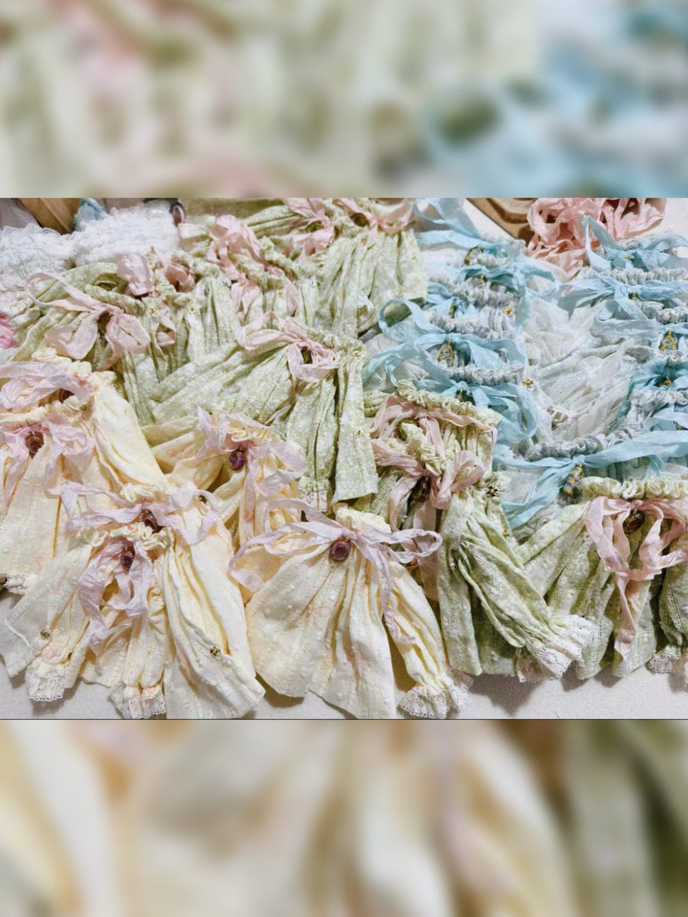 Mesh Puff Sleeve Blythe Dress Set Close-up | ToastDoll