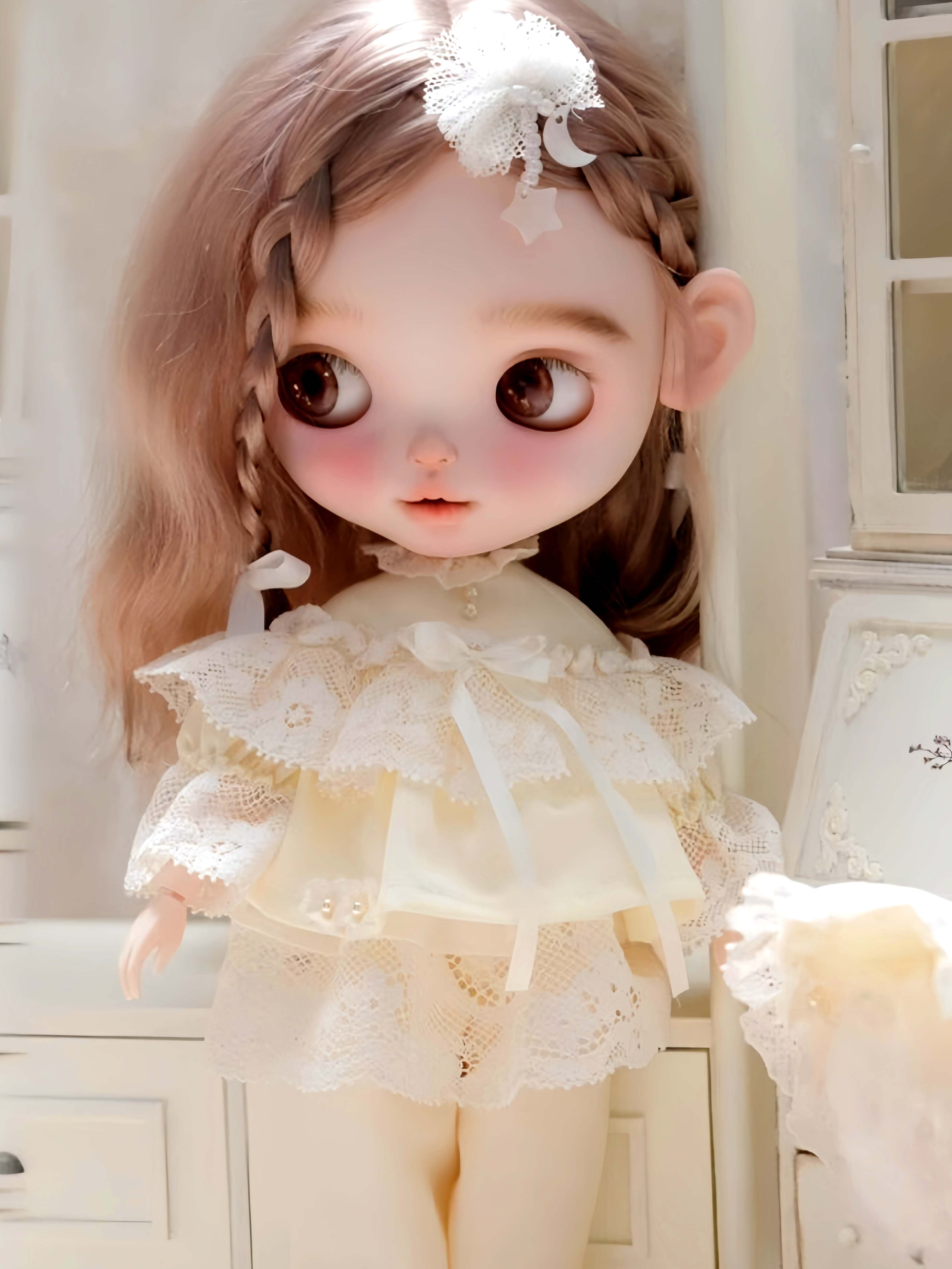 Ethereal Dreamy Lace Blythe Short Light-Yellow Outfit | ToastDoll