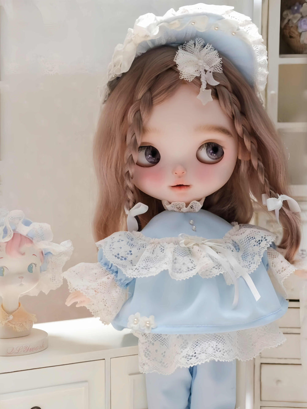 Ethereal Dreamy Lace Blythe Short Light-Blue Outfit | ToastDoll