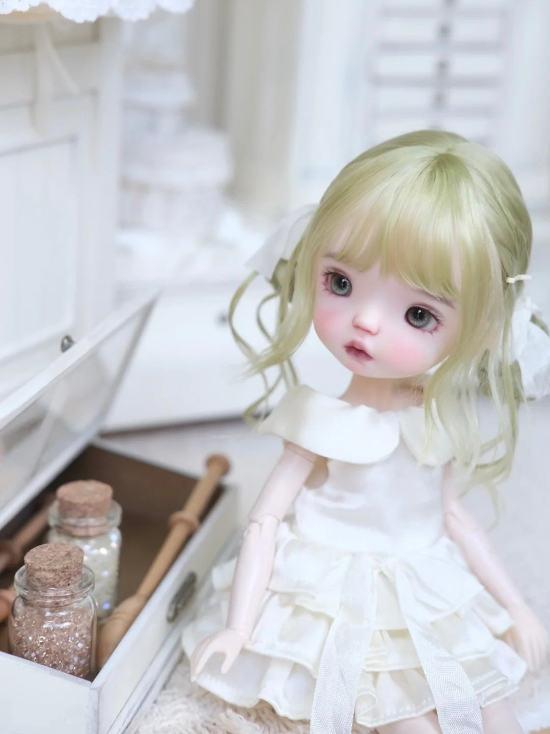 Elegant Silk Tiered Blythe BJD Dress - Handmade Doll Clothes - ToastDoll⁠