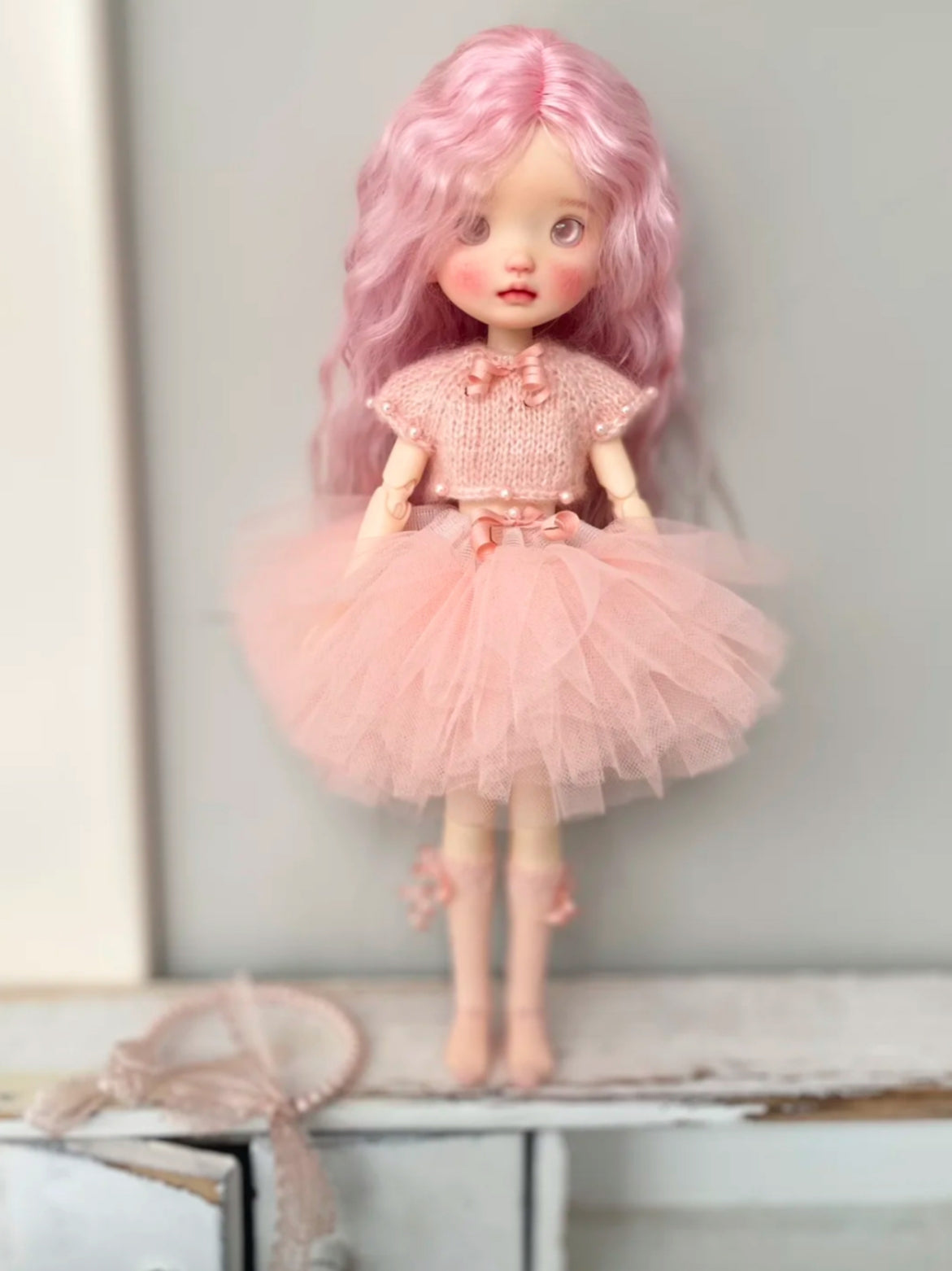 Pastel Ballet Tulle Blythe Pink Outfit On Doll Display | ToastDoll