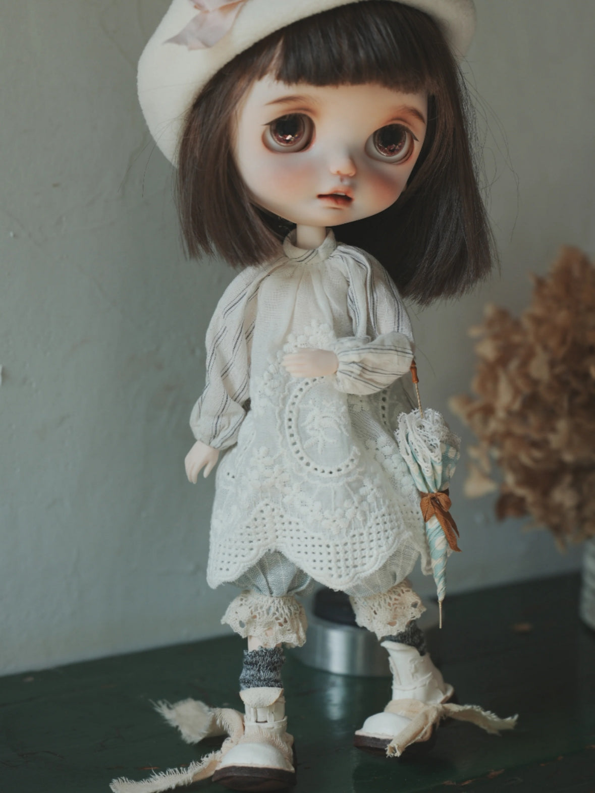 Handmade Shoes for Blythe/Obitsu, Distressed Hobo Round Toe Boots