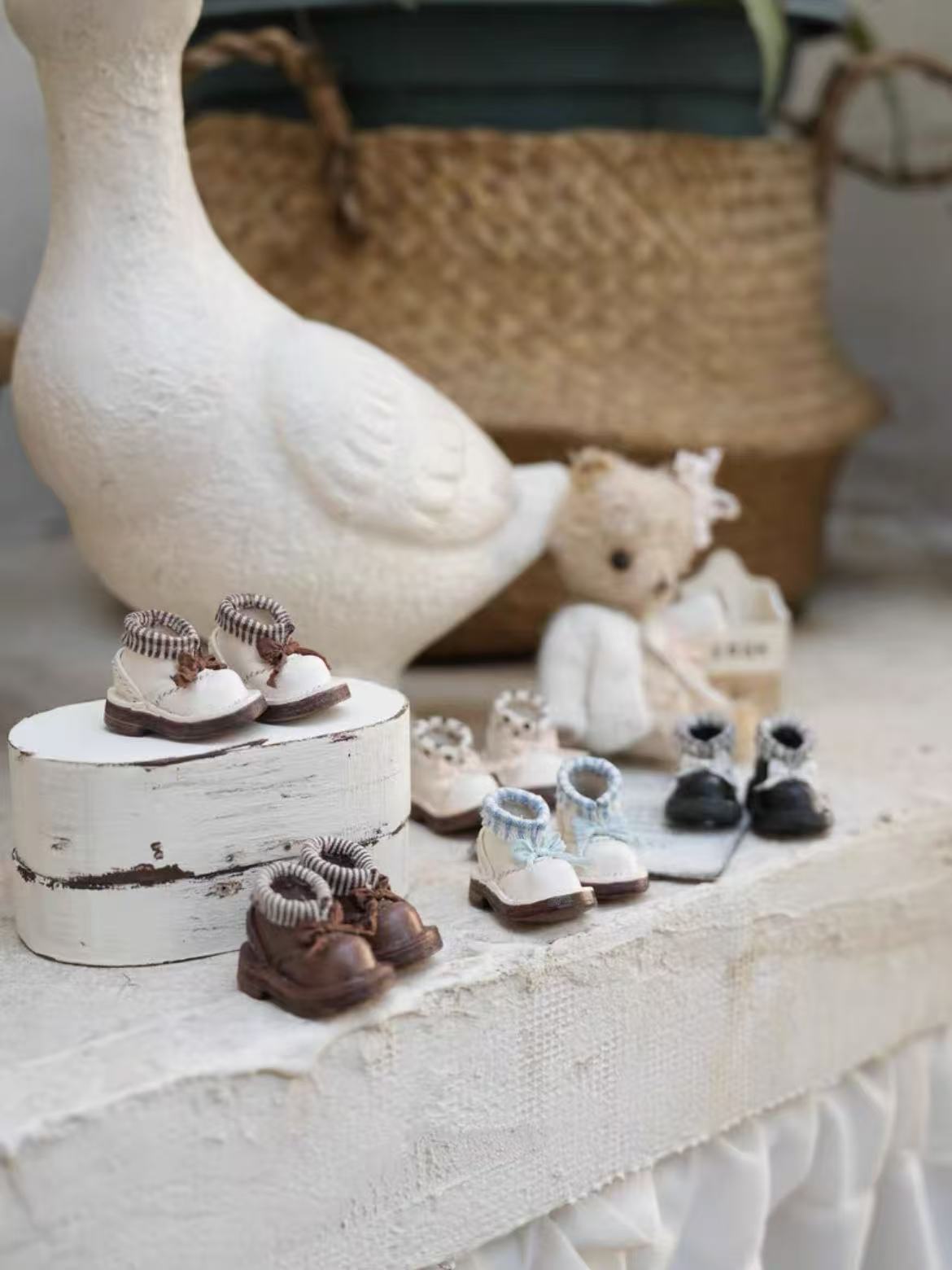 Antique Tea Party Blythe Boots - Handmade Doll Shoes - ToastDoll