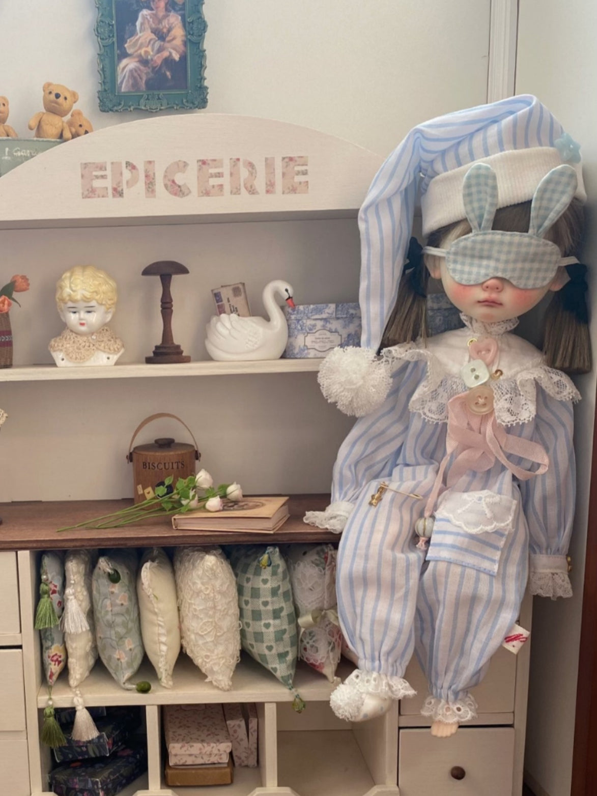 Baby Blue Circus Pajama Blythe Outfit Sitting Pose | ToastDoll