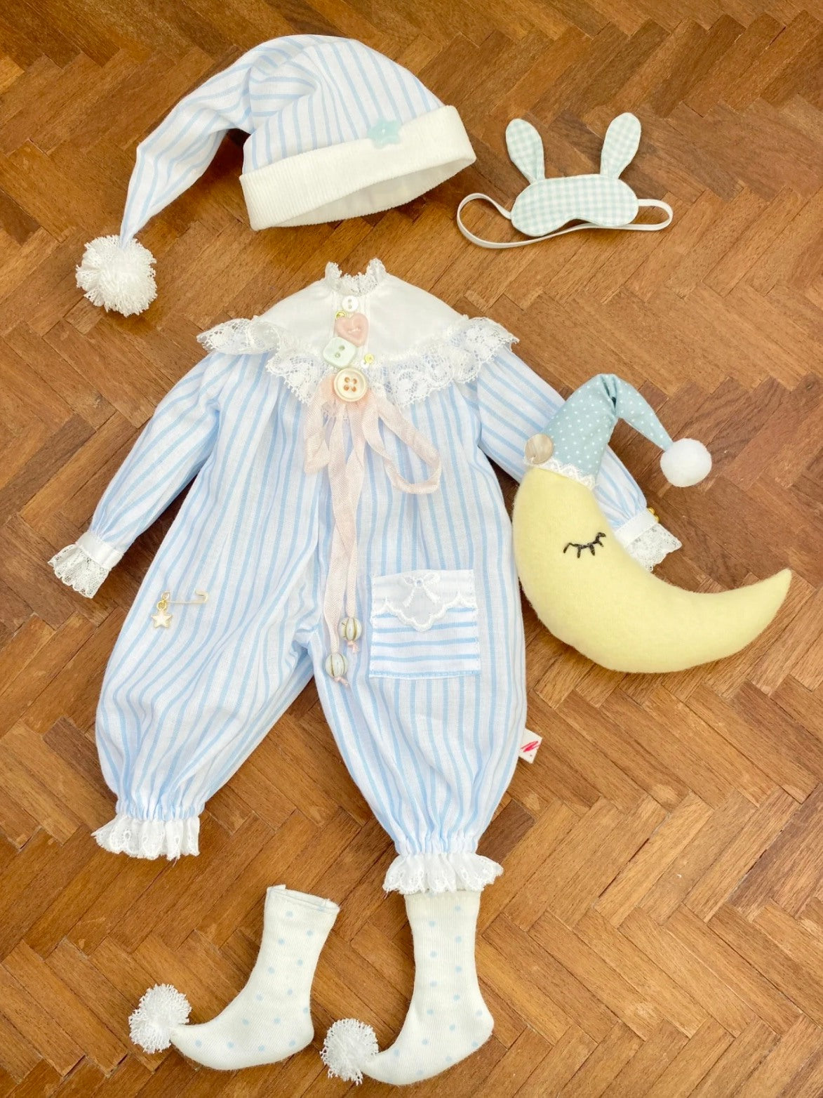 Baby Blue Circus Pajama Blythe Outfit  Flat Lay | ToastDoll