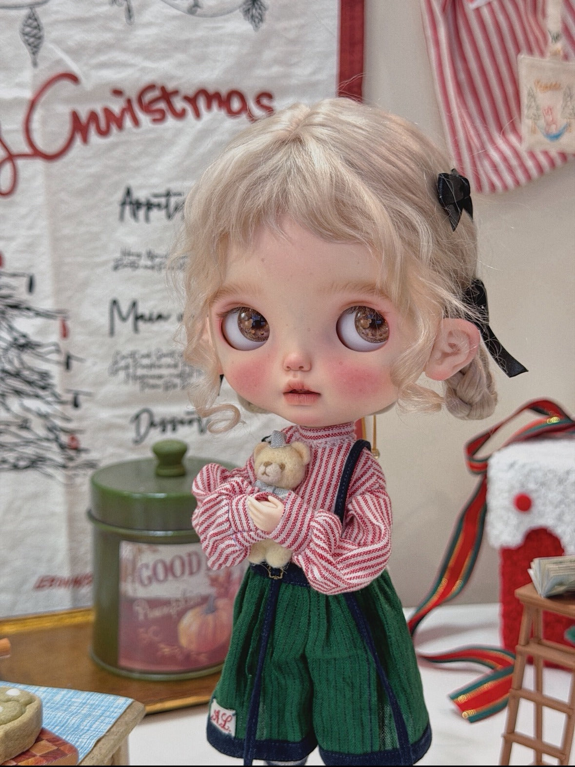 Noelle Custom Blythe OOAK - Holiday Vibe Doll - ToastDoll