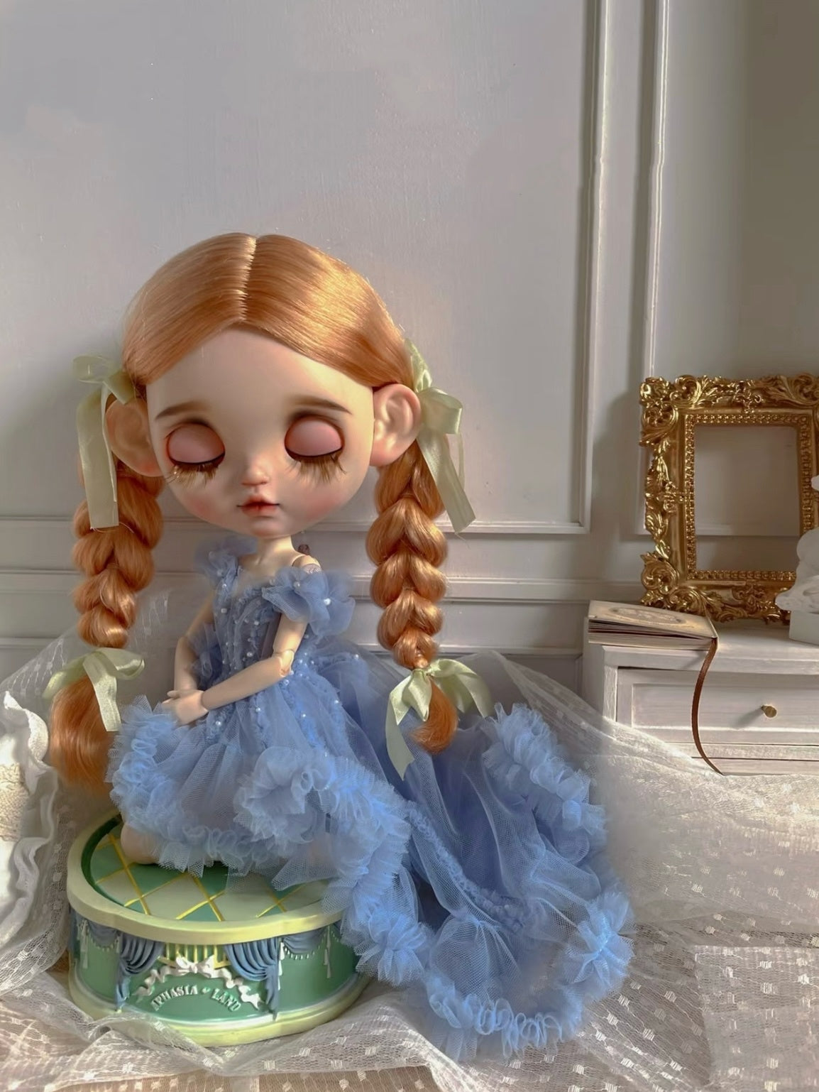 Blue Cinderella Blythe Gown On Doll Display | ToastDoll