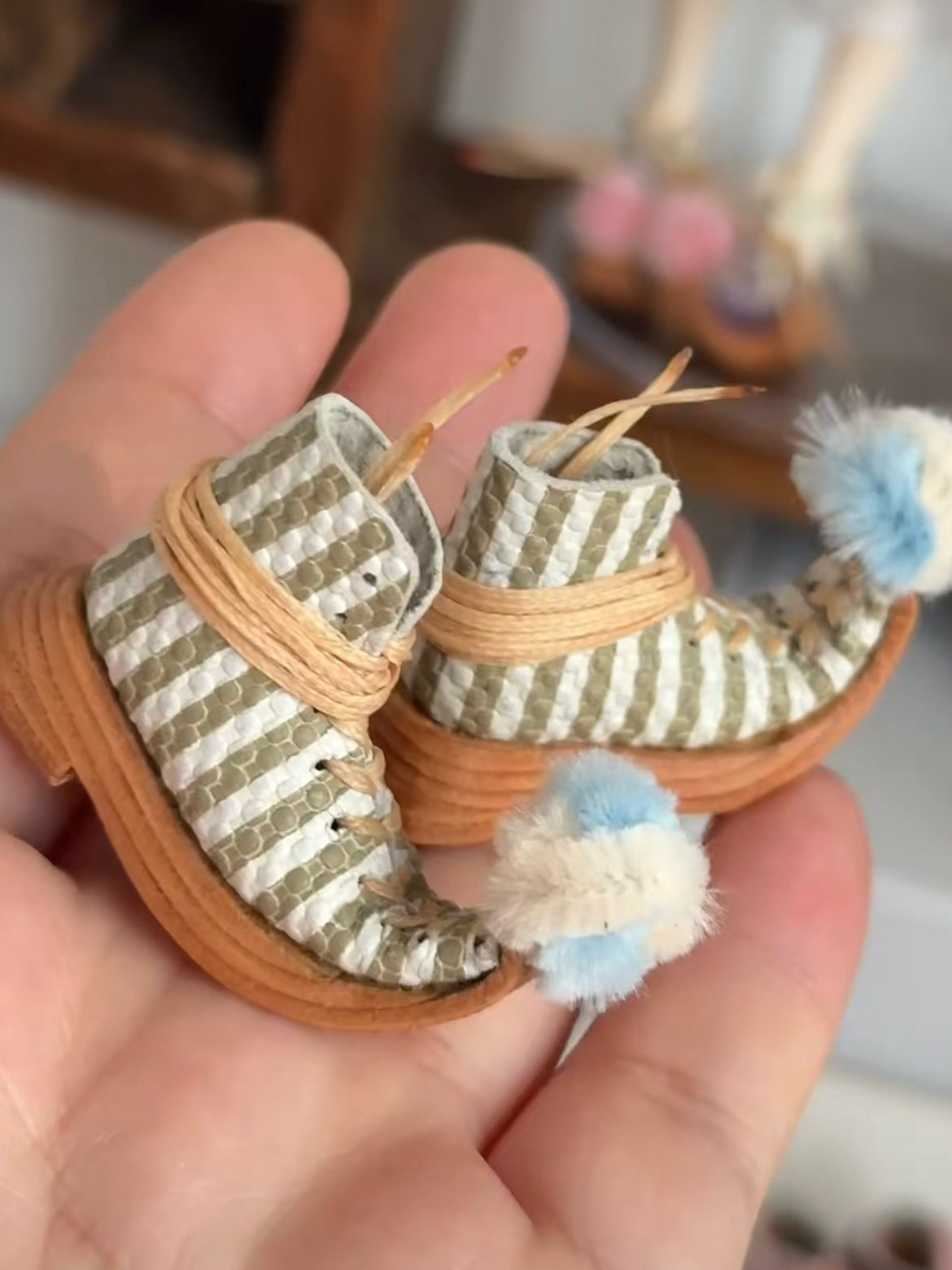 Pattern Jester Blythe Footwear - Handmade Doll Shoes - ToastDoll