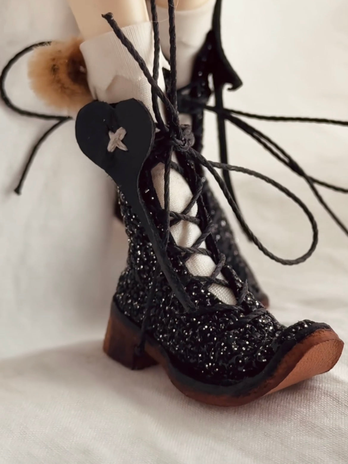 Upturned Toe Strap Blythe Boots - Handmade Doll Shoes - ToastDoll