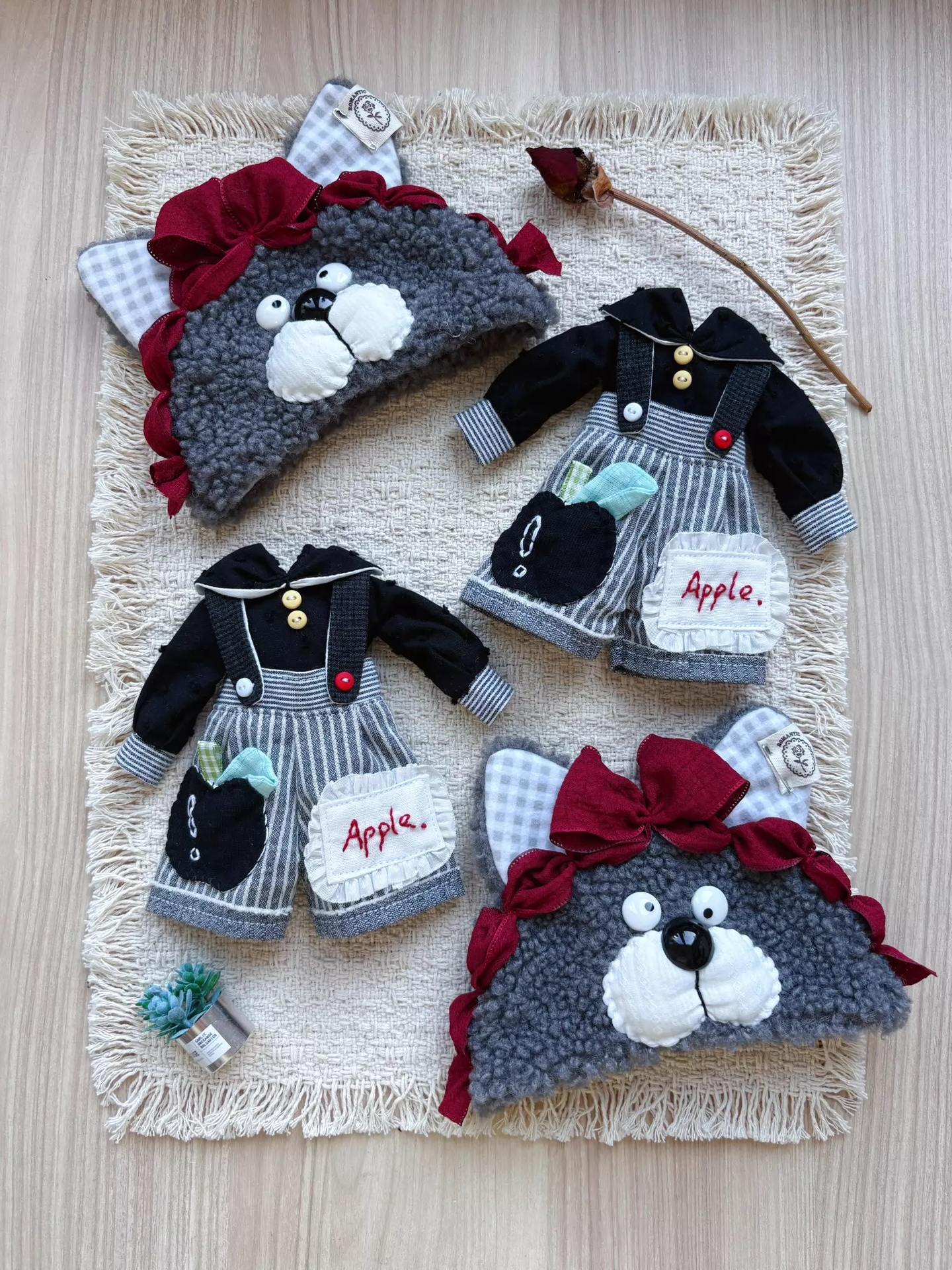 Cute Apple Dog Blythe Set Flat Lay | ToastDoll