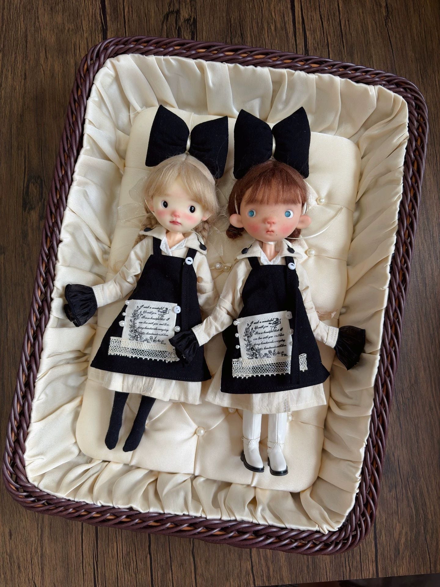 Black Bow Blythe 1/6 BJD Outfit On Doll Display | ToastDoll
