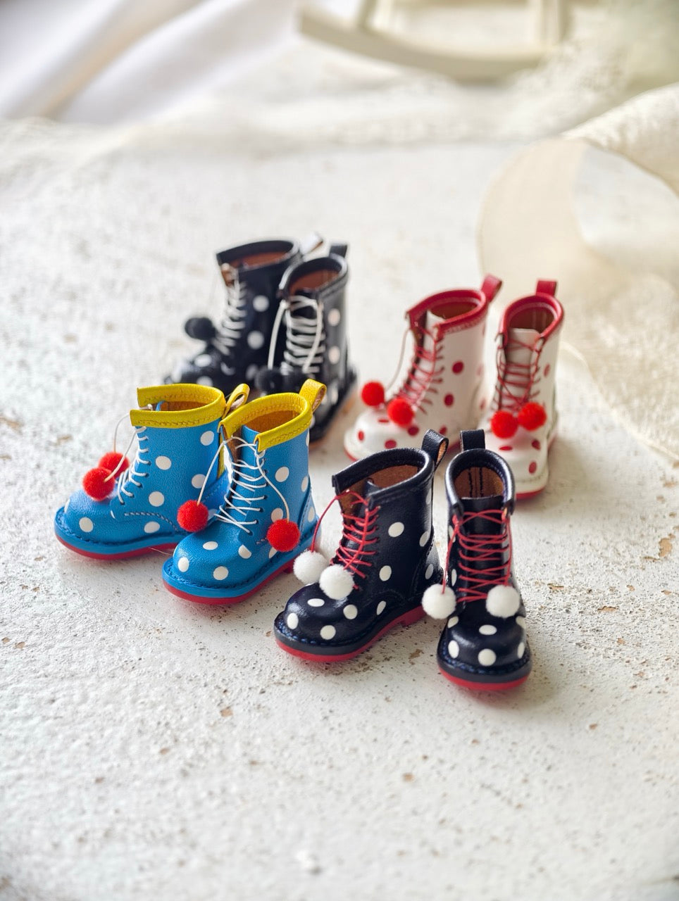 [IN STOCK] Leather Polka Dot Blythe Boots - Handmade Doll Shoes - ToastDoll