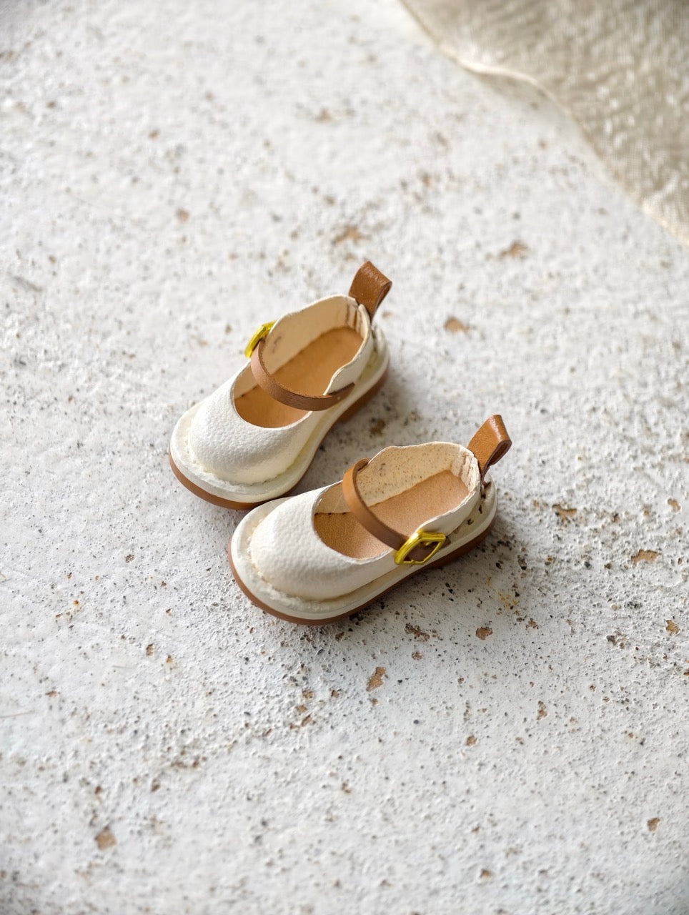 [IN STOCK] Leather Vintage Round Toe Blythe Handmade Shoes - ToastDoll
