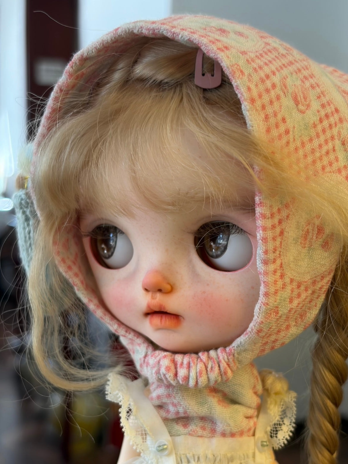 Melly Soft Curly Blythe Commission Doll  Face Up Detail | ToastDoll