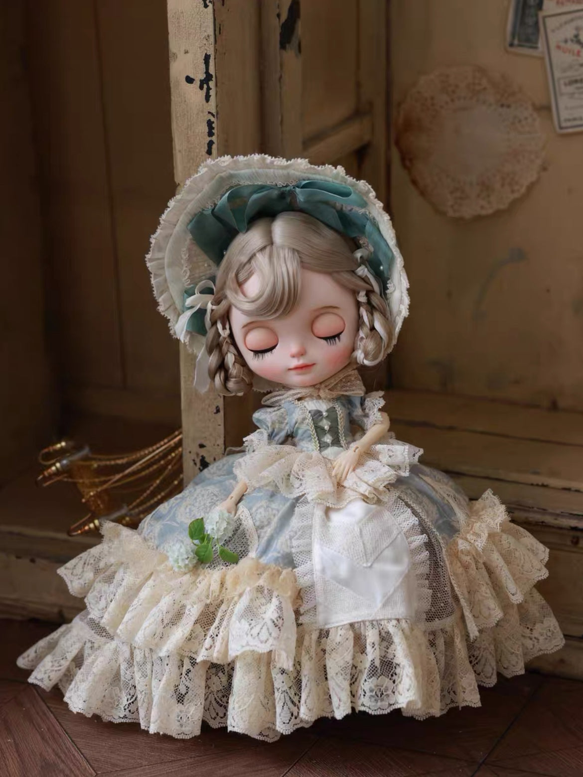 Vintage Lace Layer Blythe Outfit | ToastDoll