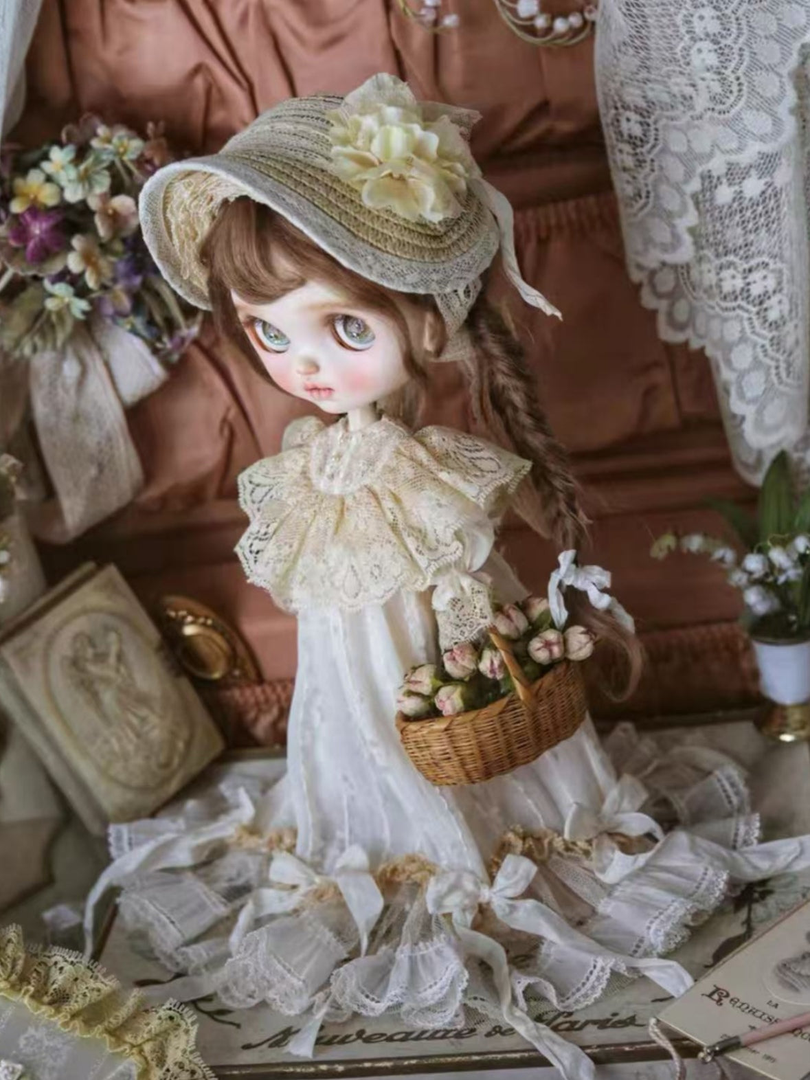 Vintage Prairie Blythe Antique-white Dress Sets Side View | ToastDoll