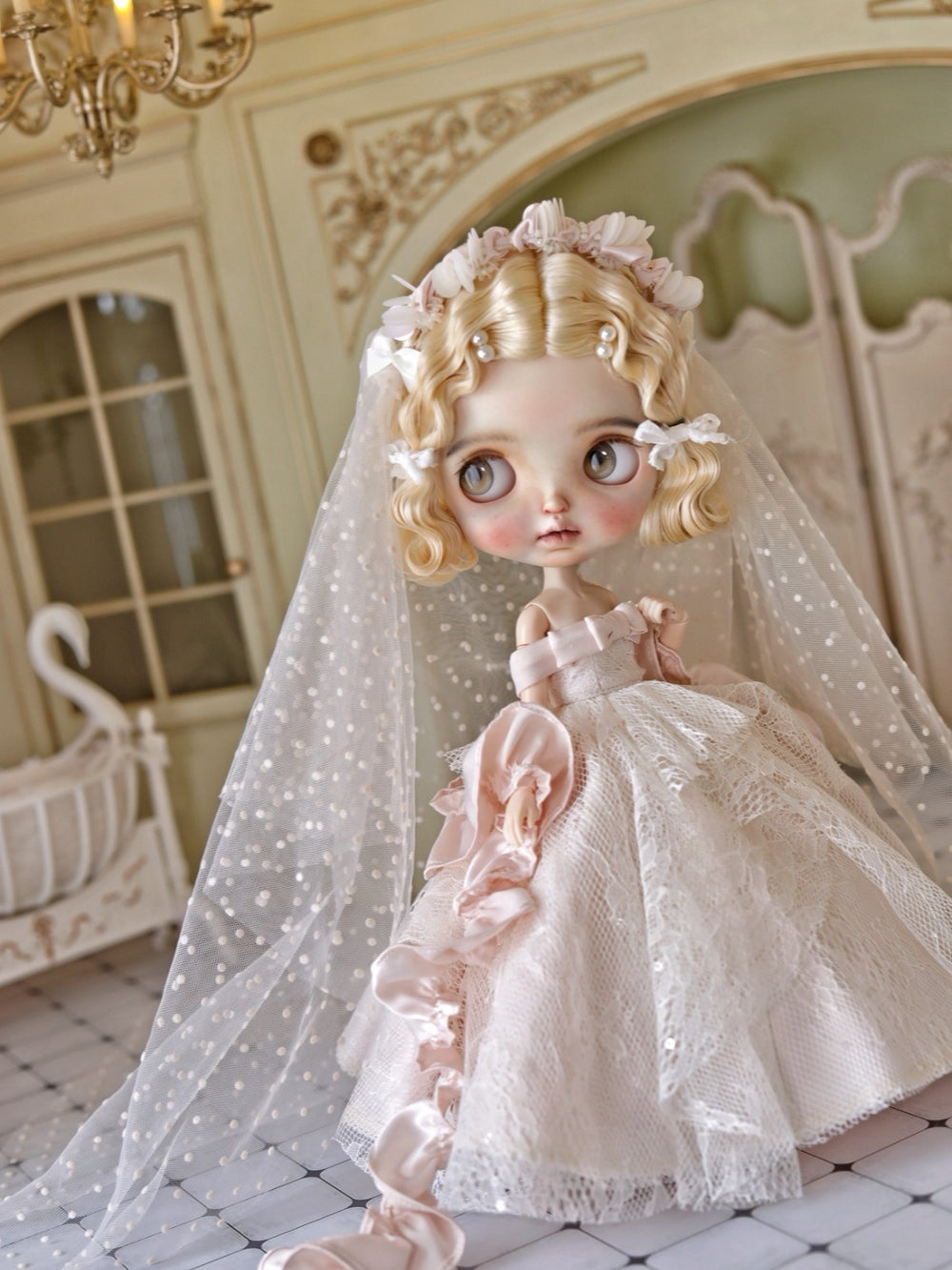 Luxury Bridal Veil Blythe White Wedding Gown | ToastDoll