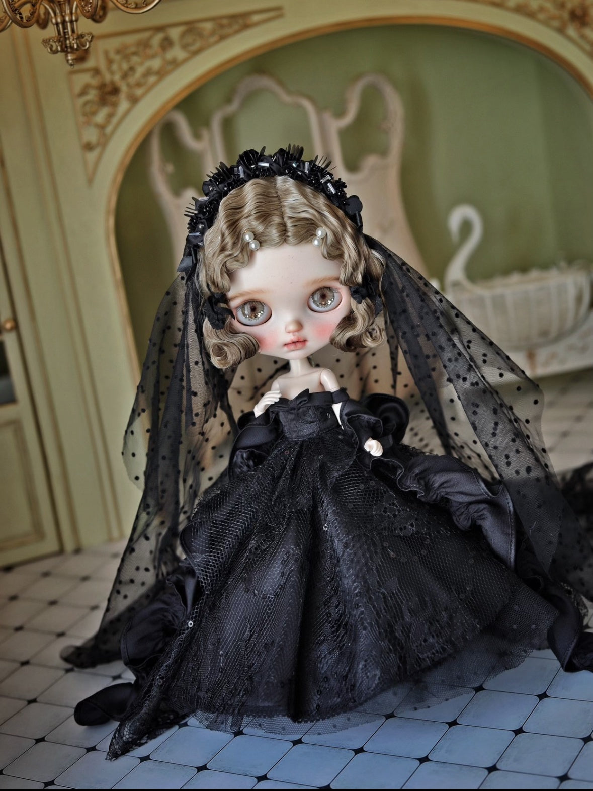 Luxury Bridal Veil Blythe Black Wedding Gown | ToastDoll