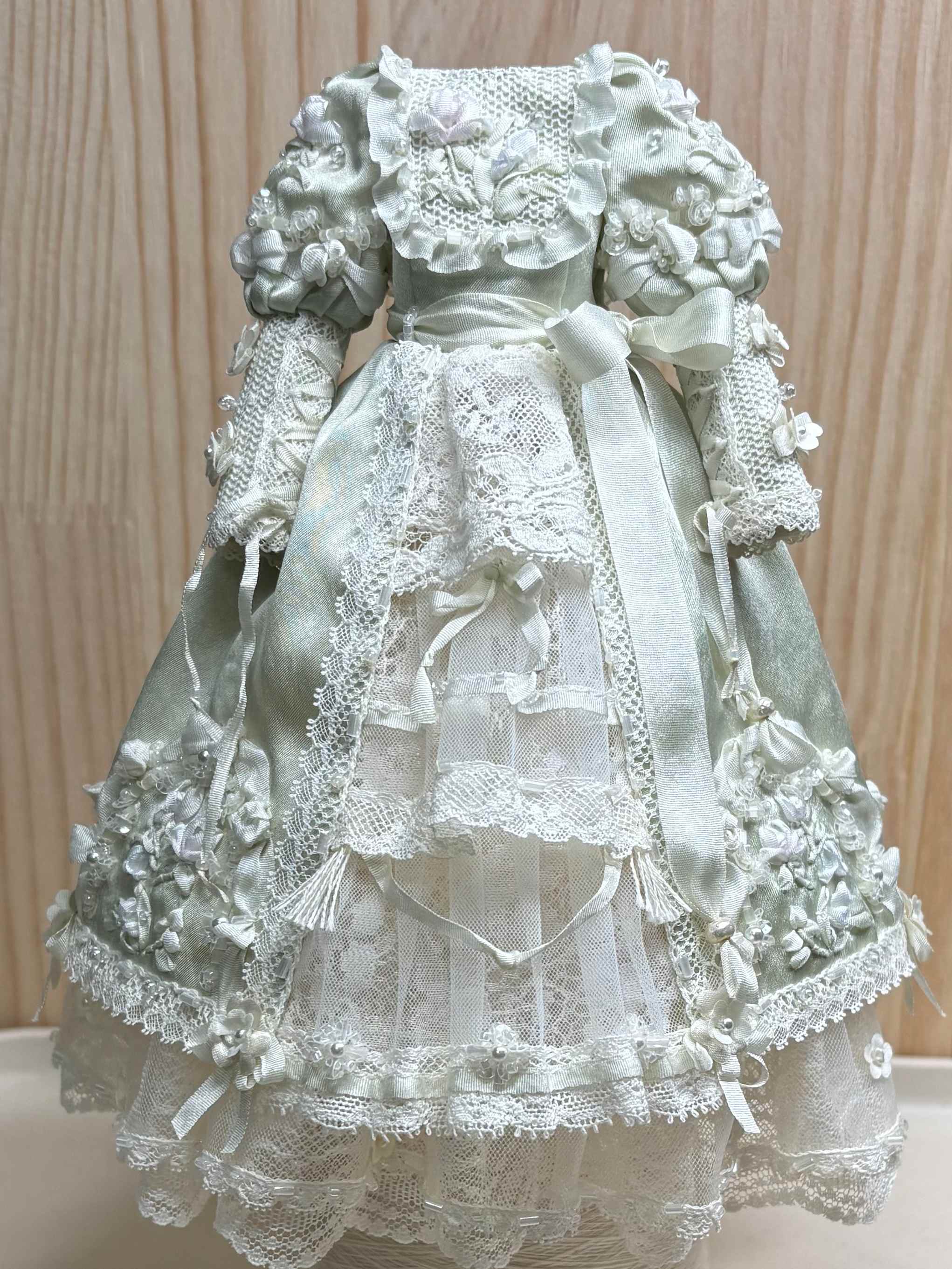Detailed Rococo Lace Blythe Gown | ToastDoll
