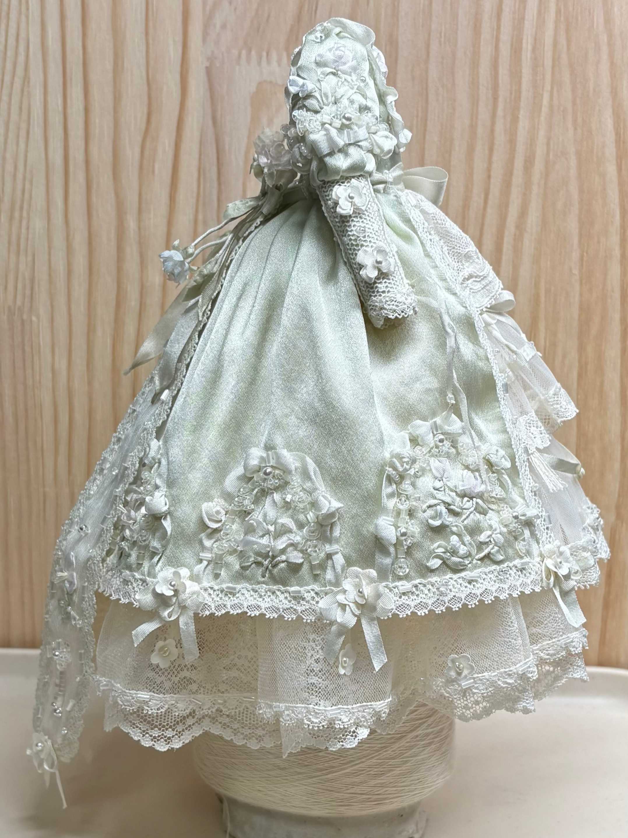 Detailed Rococo Lace Blythe Gown Side View | ToastDoll