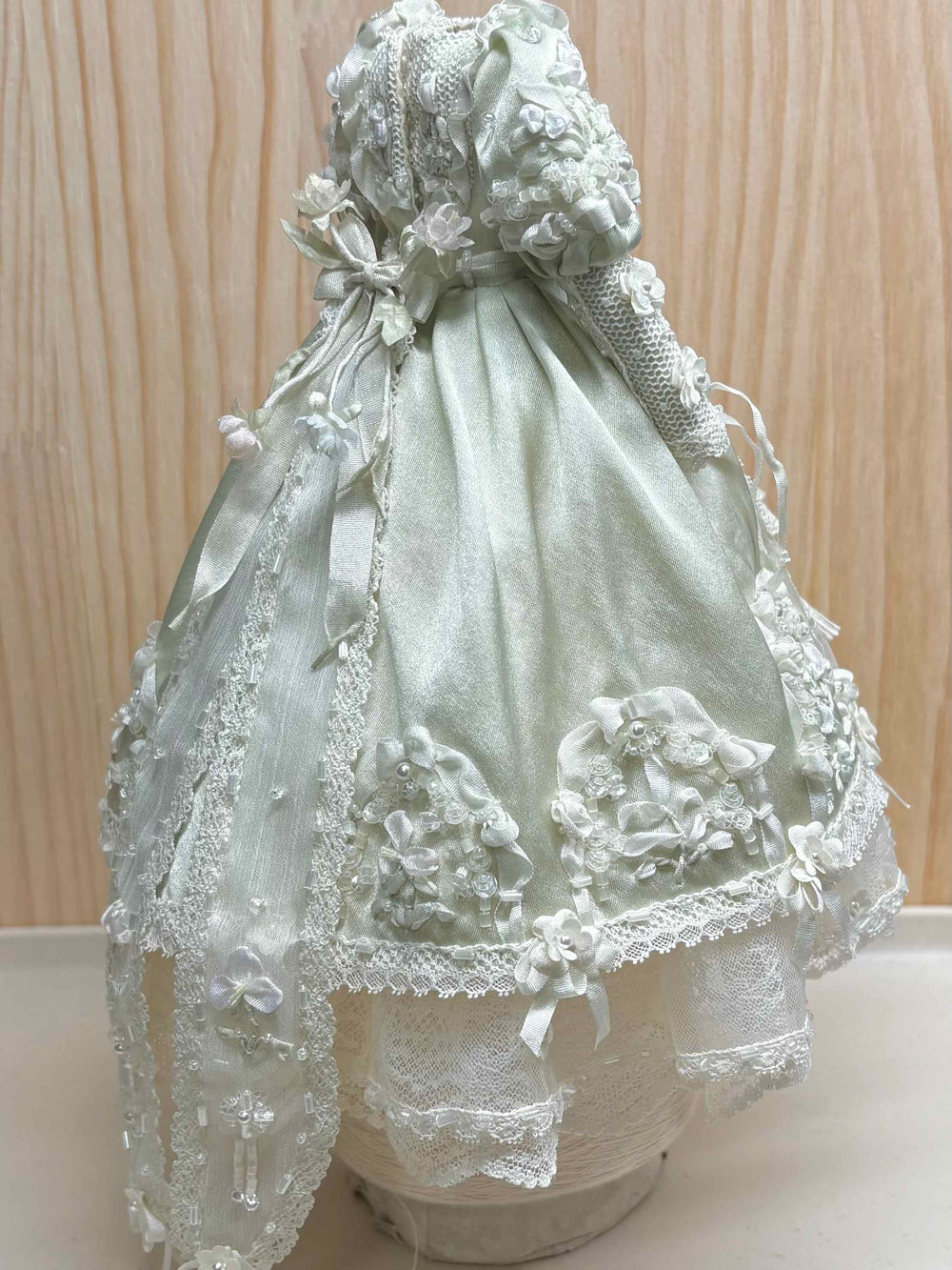 Detailed Rococo Lace Blythe Gown Full Body View | ToastDoll