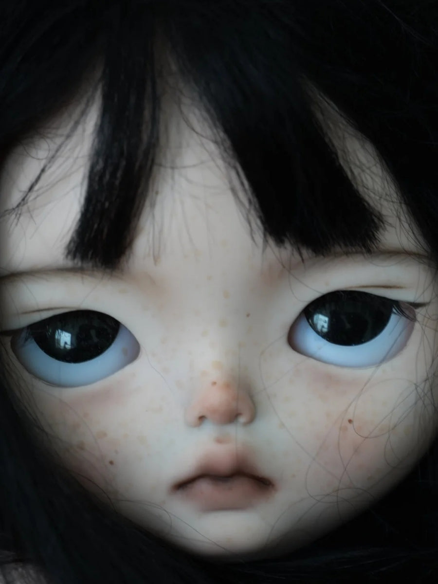 Dark Beauty - Custom Blythe Commission - ToastDoll