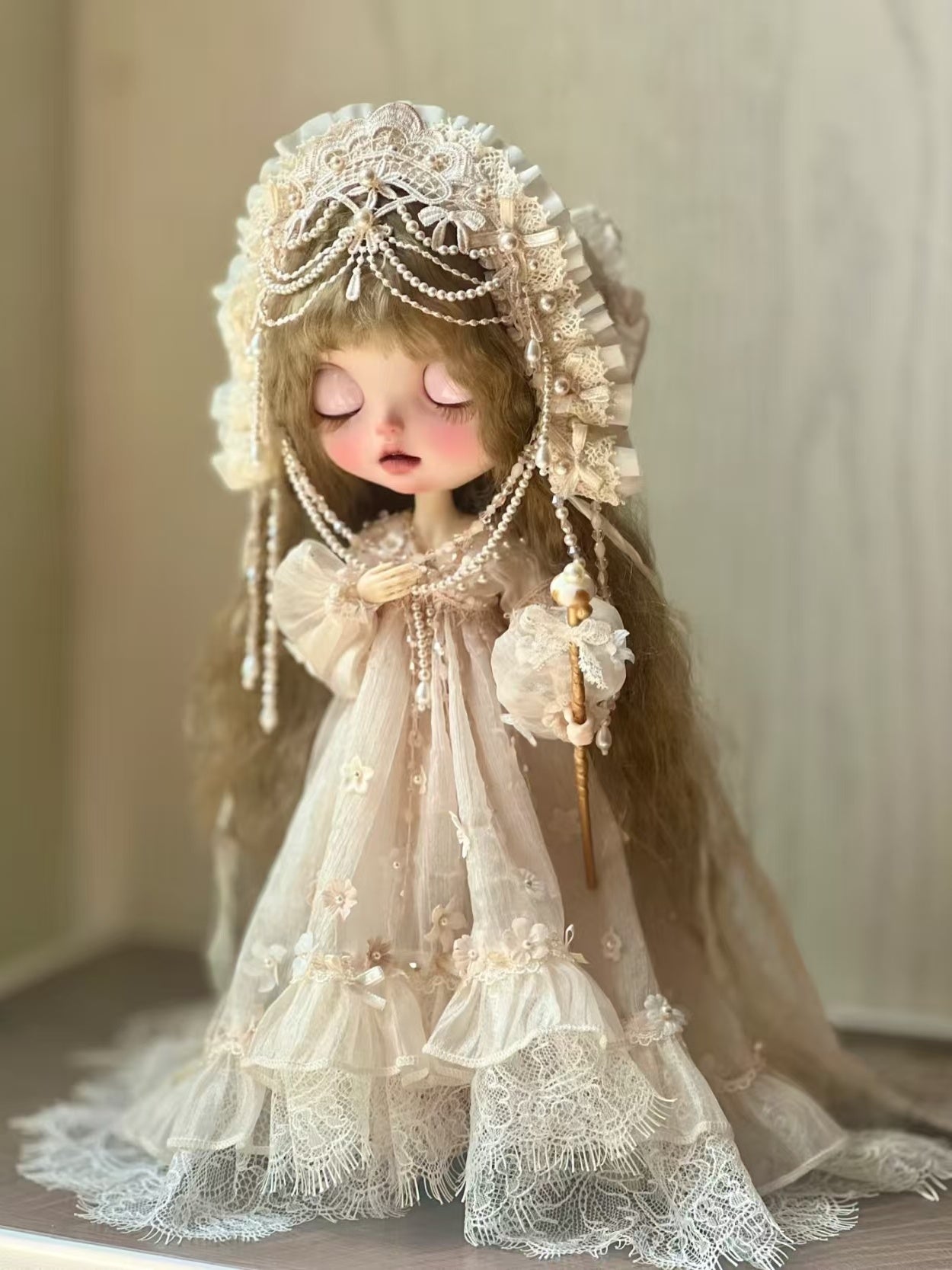 Pearl Ethereal Gown Blythe Outfit Side View | ToastDoll