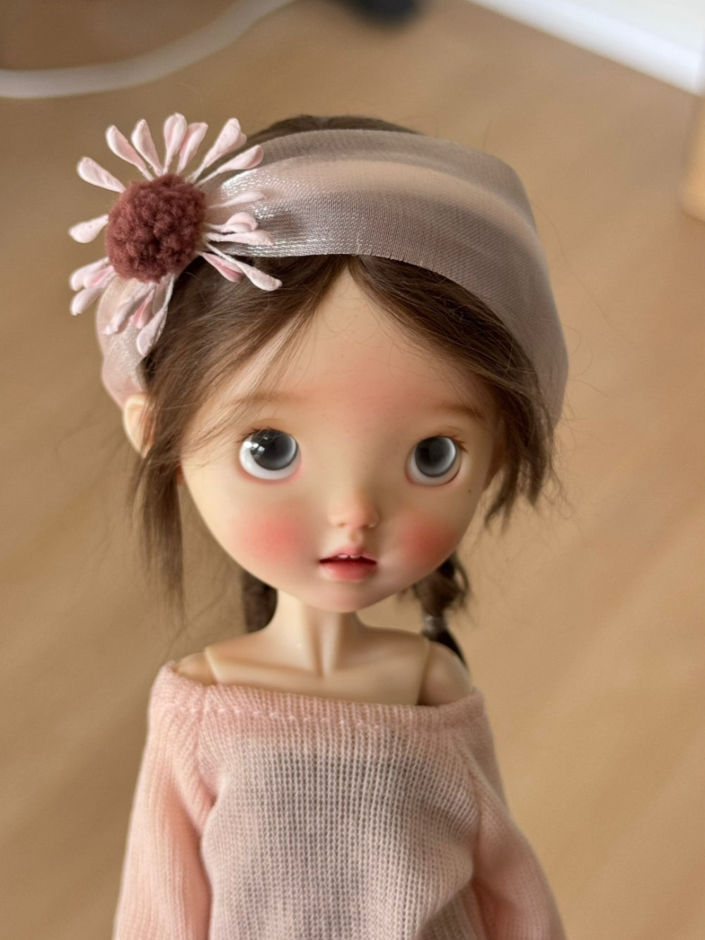 Pink Flower 1/6 BJD Headband On Doll Display | ToastDoll