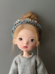 Yarn Floral 1/6 BJD Headband On Doll Display | ToastDoll