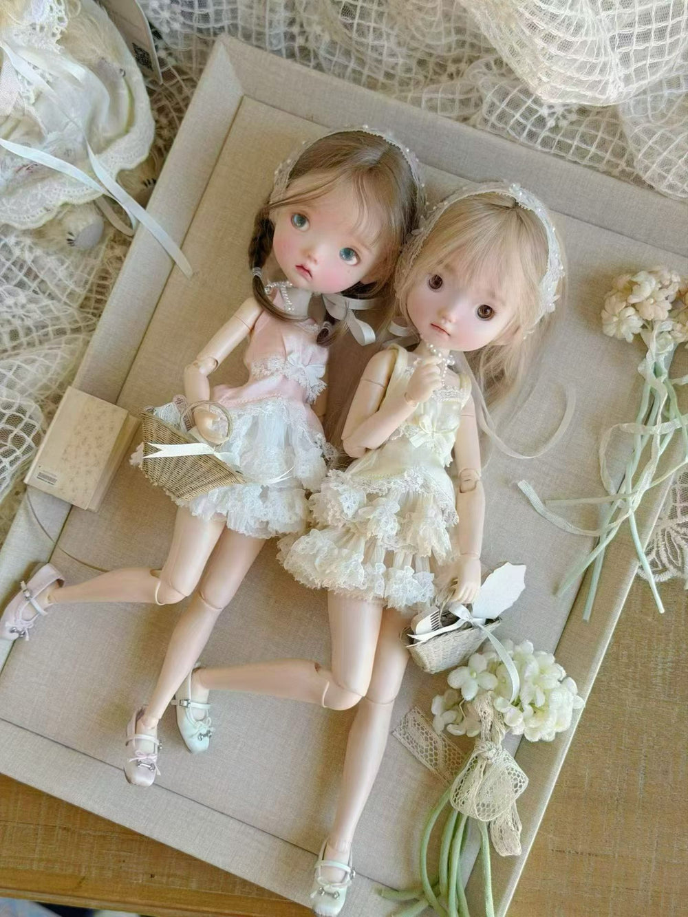 Cream Lace Tutu Blythe BJD Set On Doll Display | ToastDoll